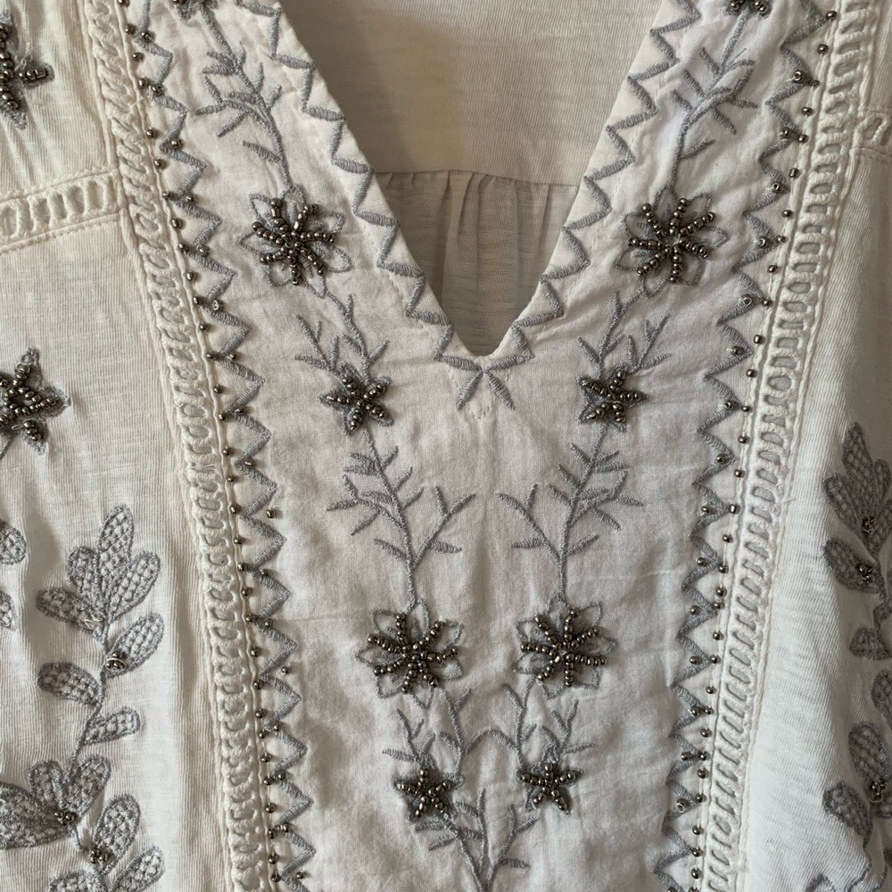 Cupio Beaded and Embroidered White Tank - Picture 3 of 6